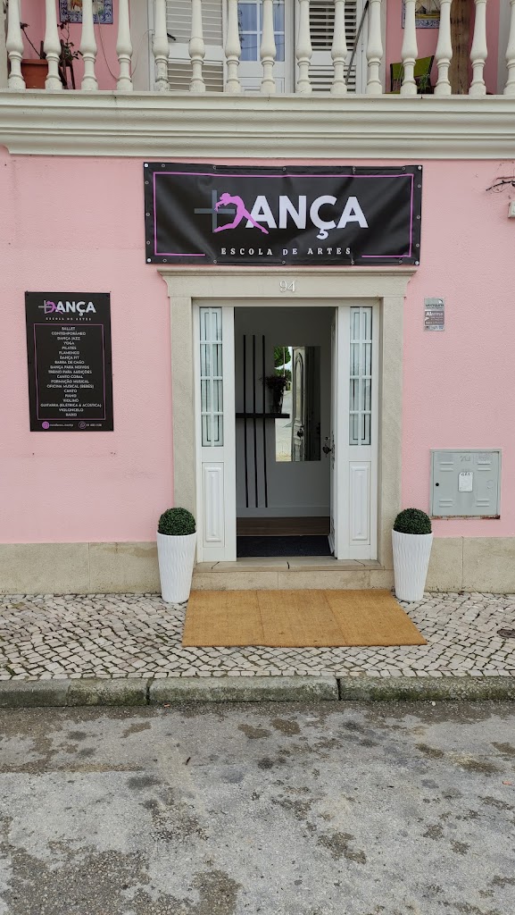 Mais Danca - Escola de Artes