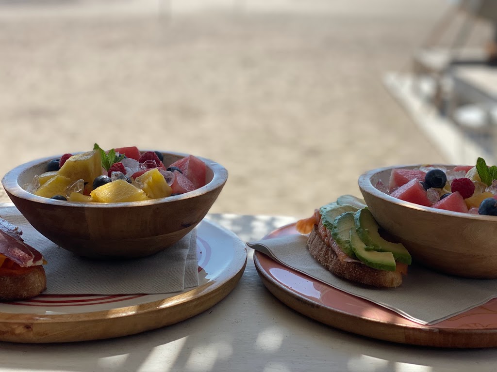 Chiringuito Green Wave Benicassim — Comida y bebida