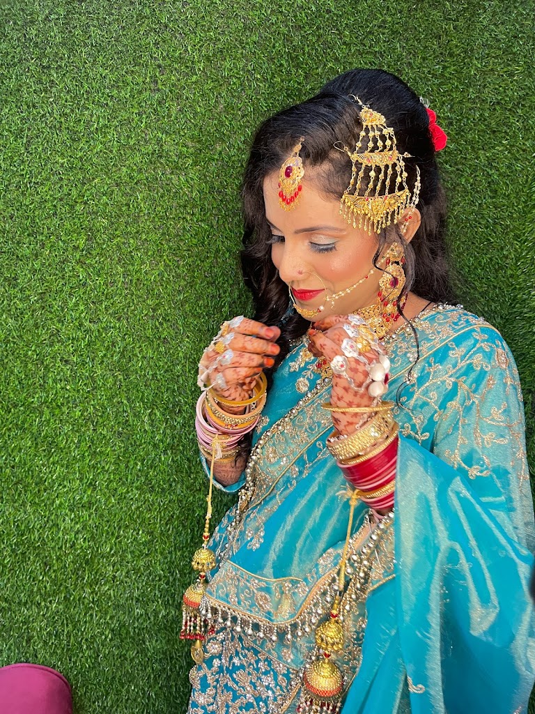 Sms Makeover Beauty Salon Best Bridal Makeup In Orai Beauty Parlour In Orai Best Parlour In Orai