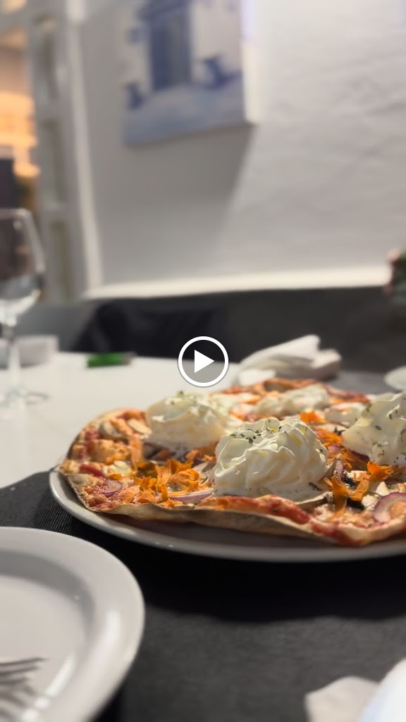 PIZZERIA HAPPY BEACH — Videos
