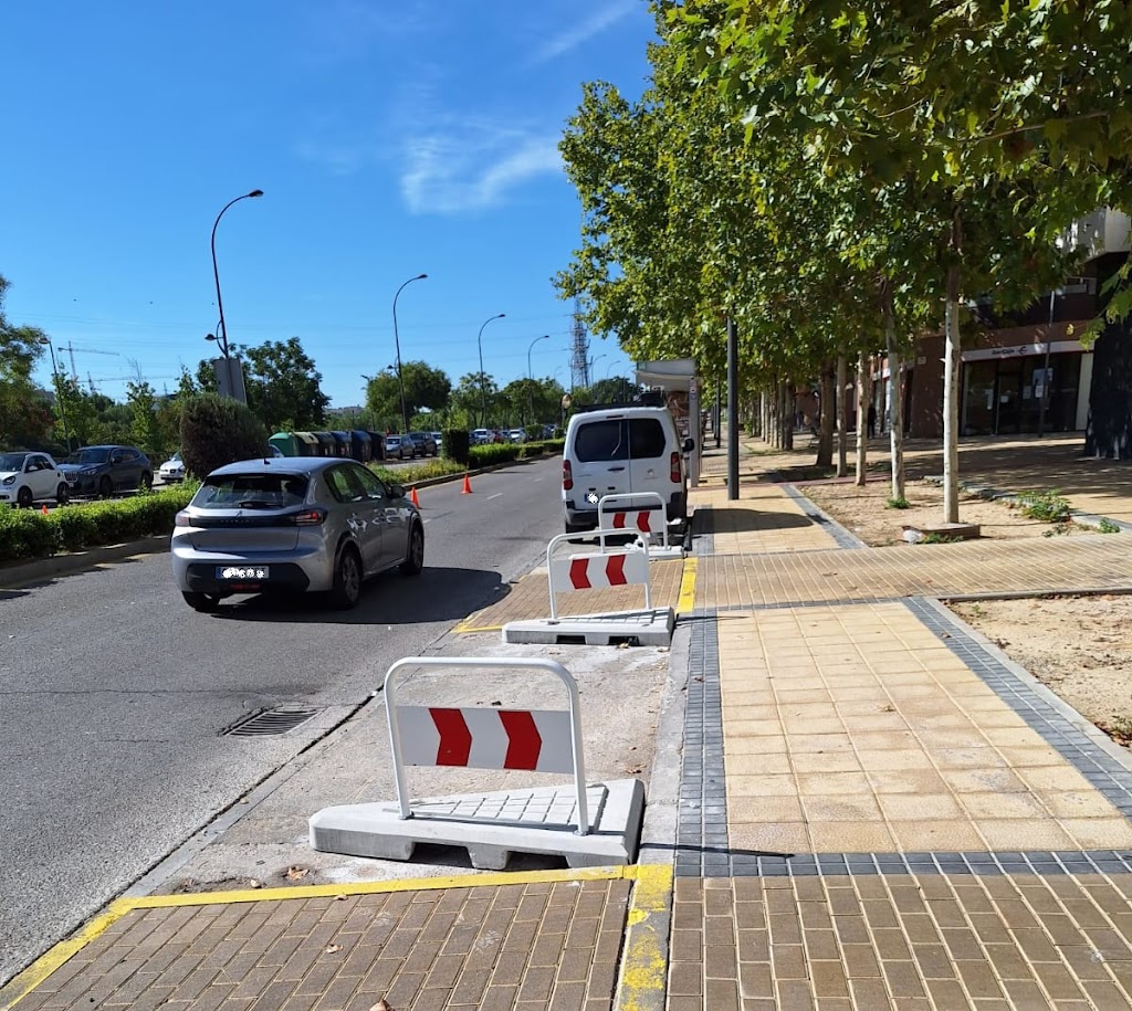 DISTRIURBAN AC EQUIPAMIENTO URBANO S.L.