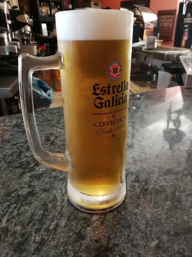 Cerveceria - Taperia Las Americas — Cerveza