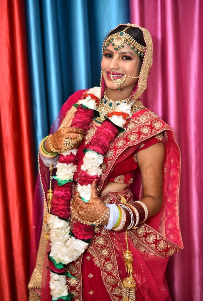 Raima Beauty Parlour