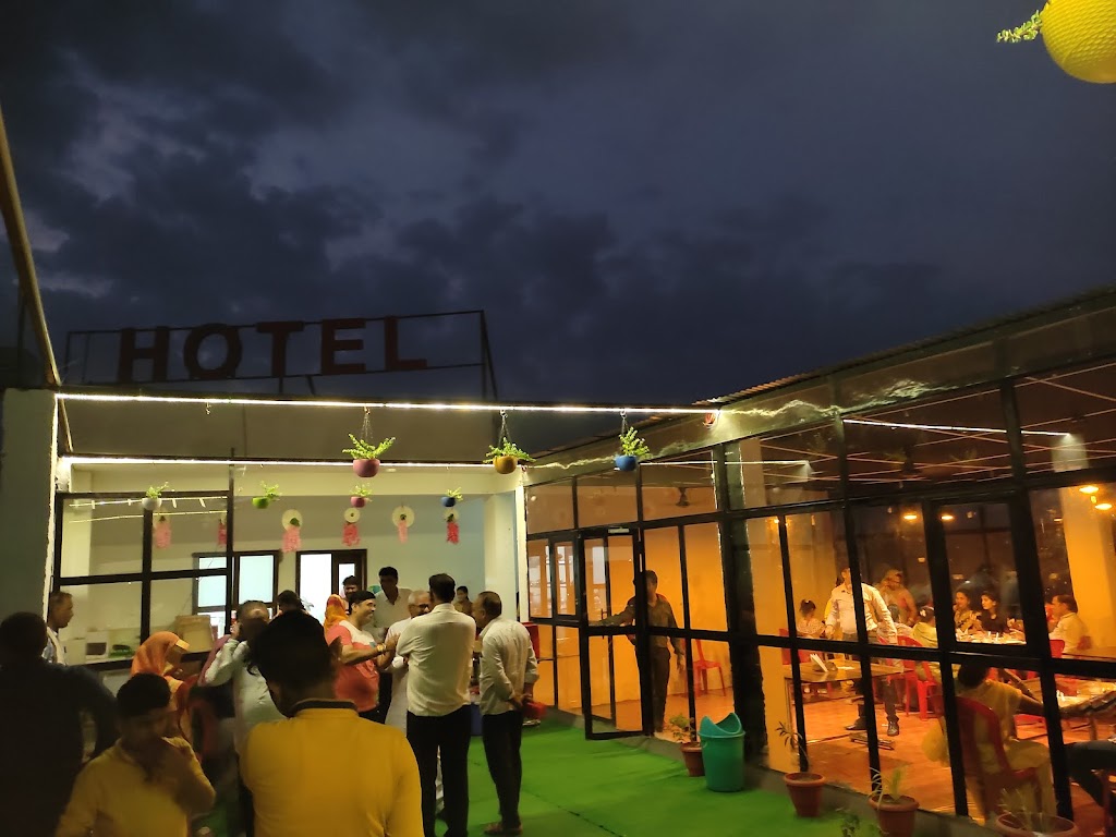Hotel Gayatri And Restaurant