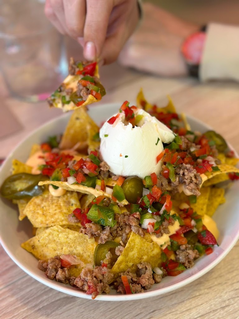 La Graciosa Gastrobar — Comida y bebida
