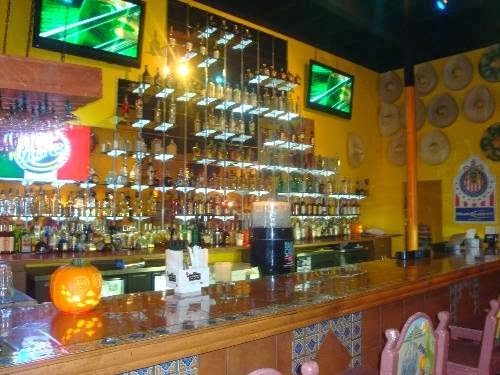  El Azteca Mexican Restaurant