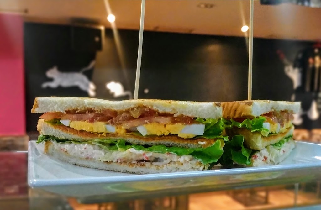 Zurrut Taberna — Comida y bebida