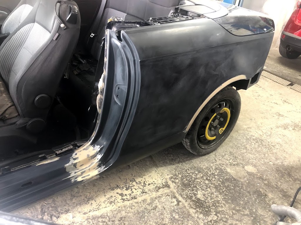 Jucar Carrosseria I Pintura De L'Automobil — Del propietario