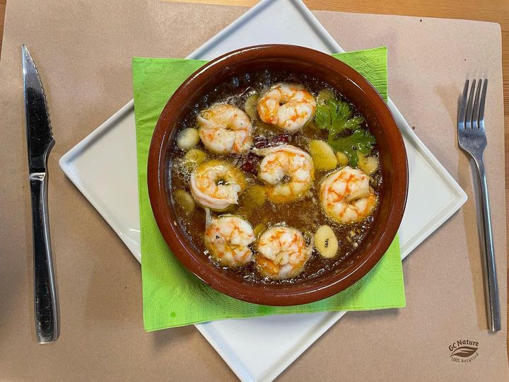 Panza Llena Restaurante — Comida y bebida