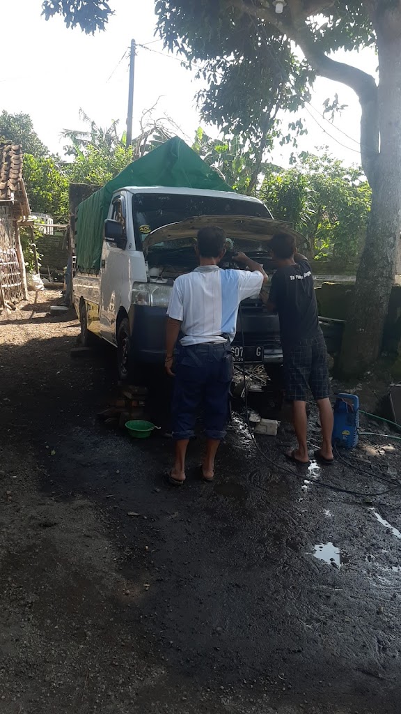 Bengkel mobil pak puji