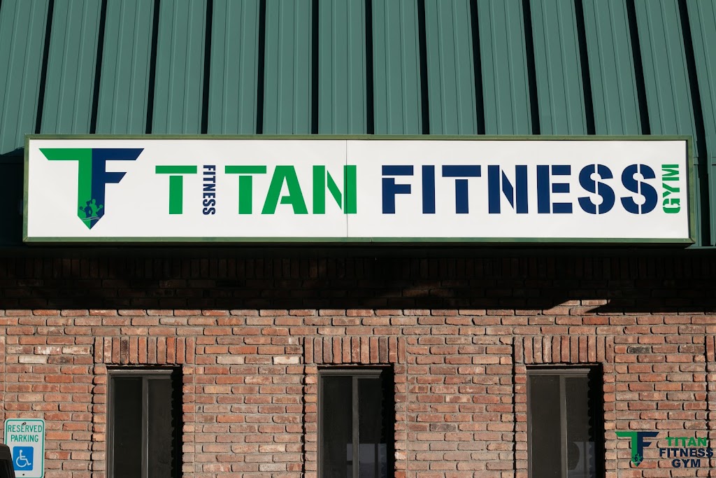  Titan Fitness Gym