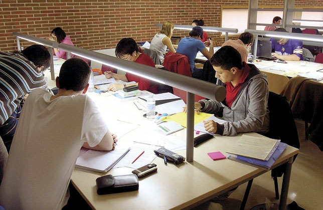 Biblioteca Escuela Politecnica Superior (Campus de Avila, Universidad de Salamanca)