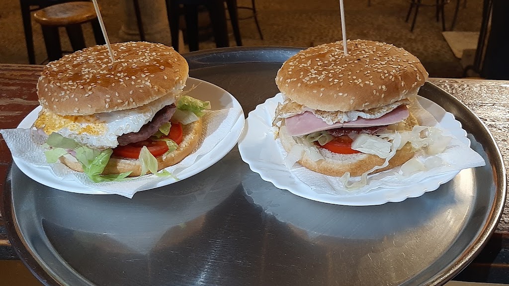 Bar Rafa — Comida y bebida