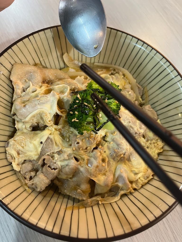 食上屋丼飯 的照片