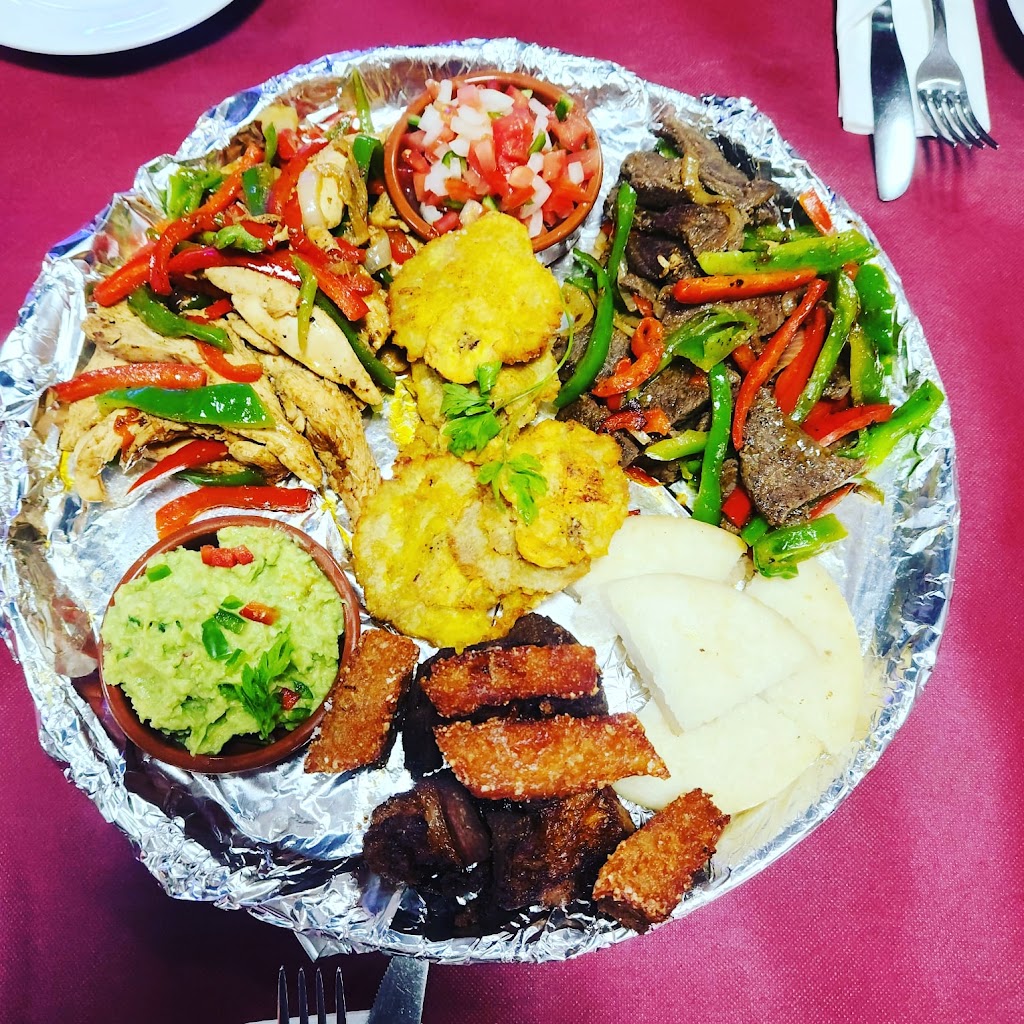 Restaurant pizzeria Sabores de mi tierra — Picada