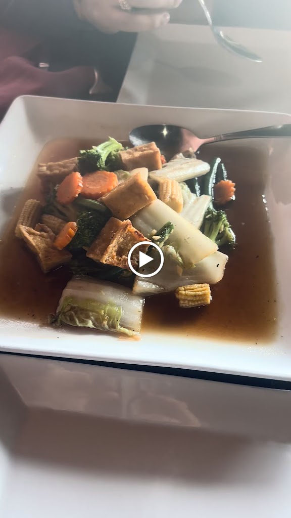 Thai Avenue Restaurant