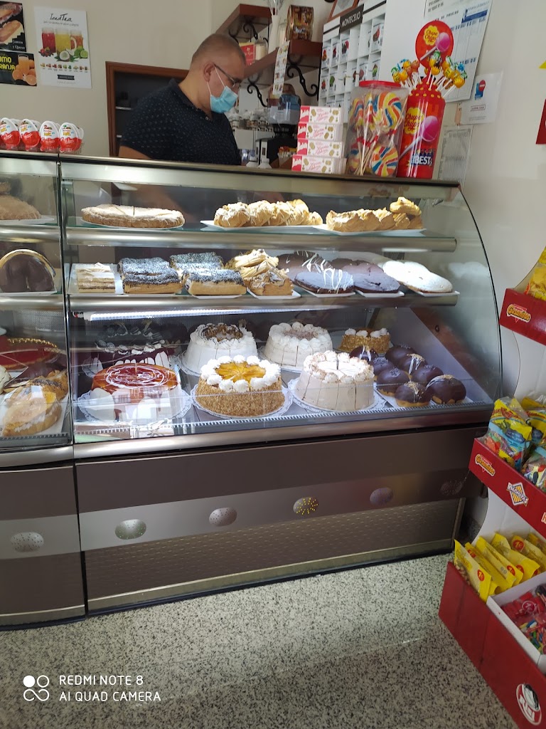 Cafeteria y Confiteria Deny — Ambiente