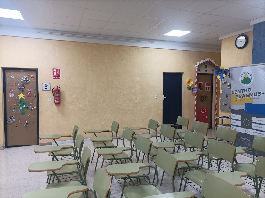 Centro Publico de Educacion de Personas Adultas Bajo Guadalentin — Aula