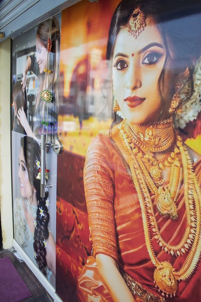 Ss Beauty Parlour A Beauty Of Women