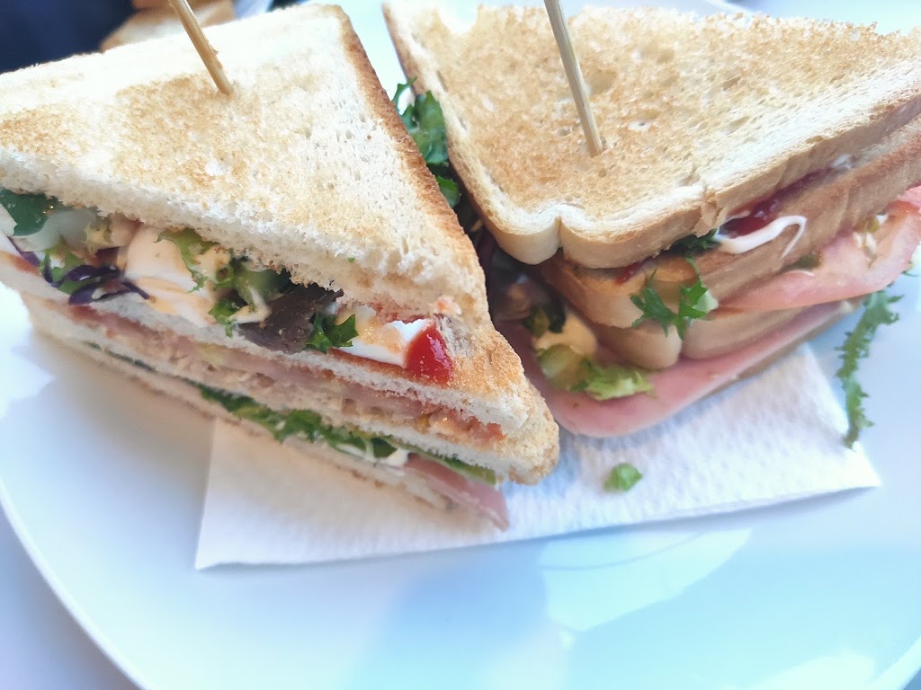Cerveceria Trastos — Club sandwich
