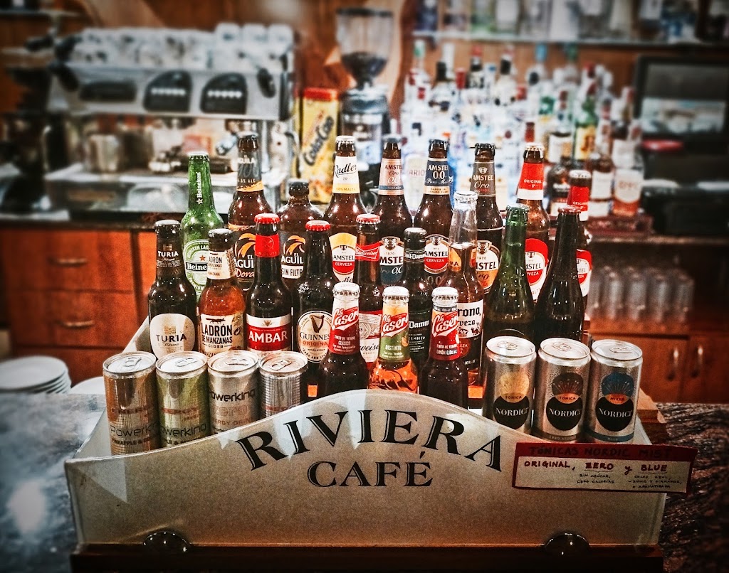 Riviera Cafe — Ambiente