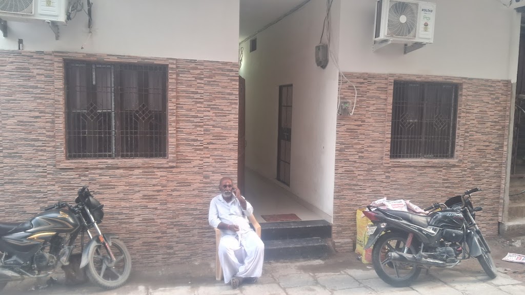 Lakshman Guest House Varanasi