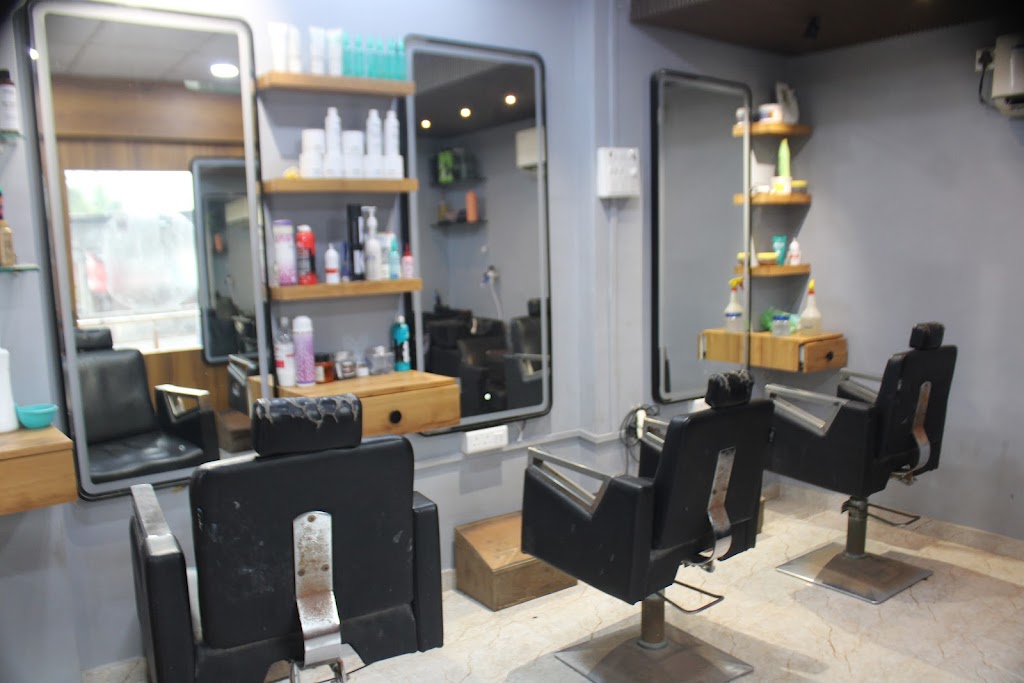 The Final Touch Best Hair And Skin Salon Beauty Parlour Unisex Salon