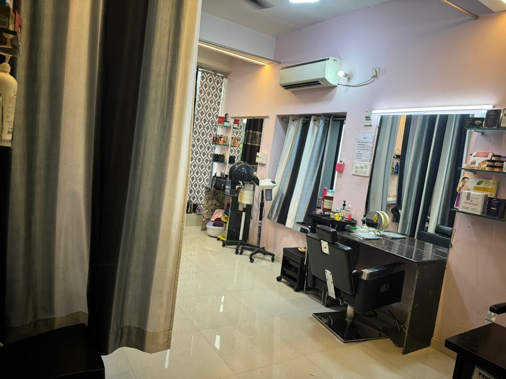 Navya Beauty Parlour