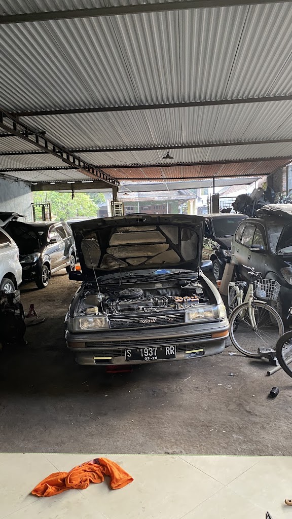 Bengkel Mobil dan Spare Part Sugeng Motor