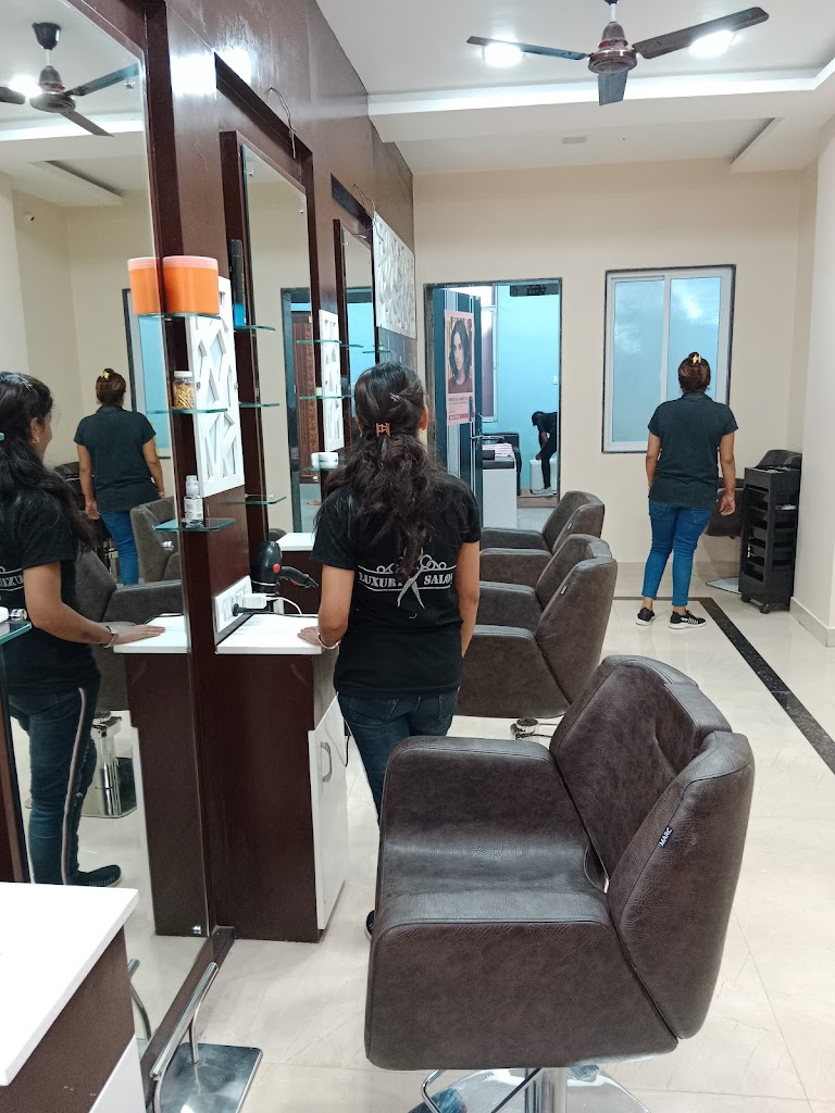 Luxury Unisex Salon