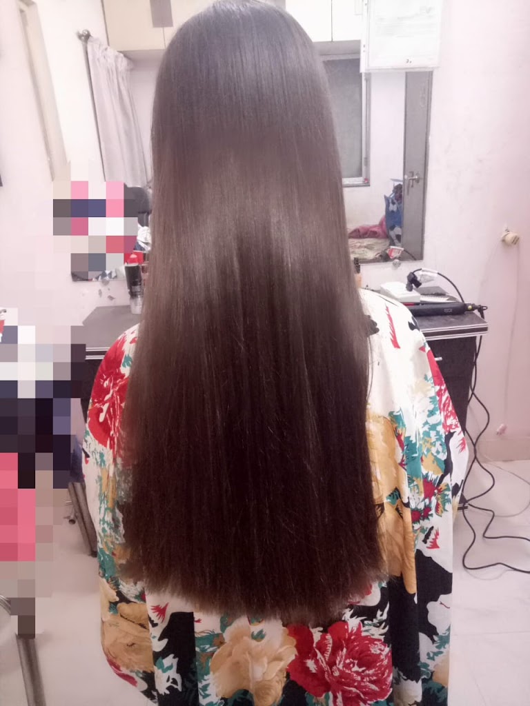 Perfect Beauty Salon Only For Ladies