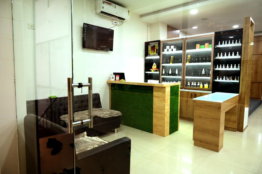 Bhavik S New Style Beauty Parlor Ladies Salon Beauty Parlour Professional Beauty Parlour Bridal Makeup