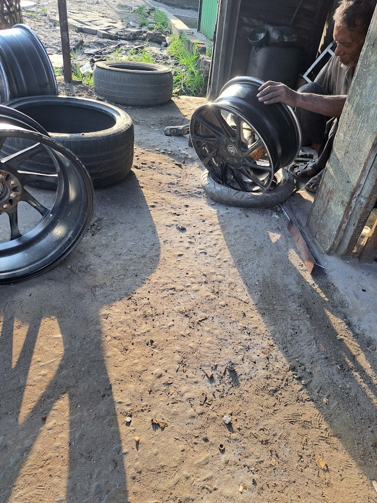 Relasi Motor (Bengkel Motor & Velg Mobil Bewok)