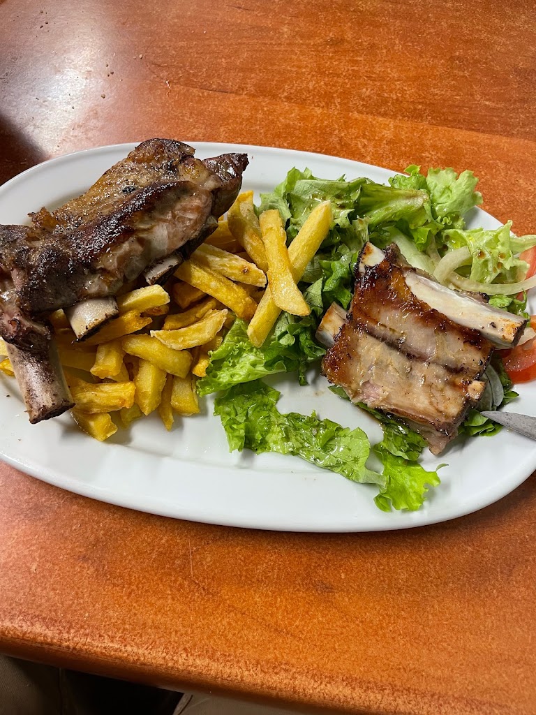 Asador Gran Camping Zarautz — Comida y bebida