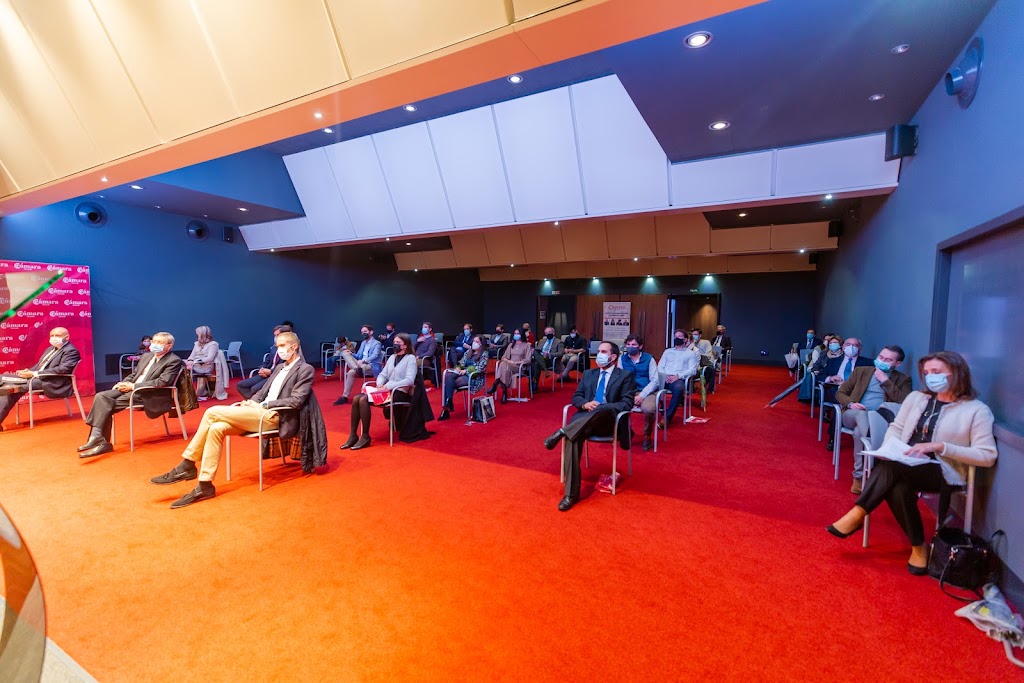 Master MBA de la Camara de Comercio de Oviedo — Del propietario