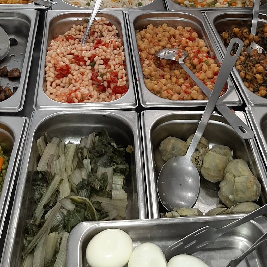 Ca La Petronila — Comida y bebida