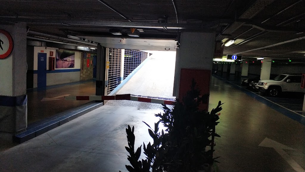 Parking Calle Salitre