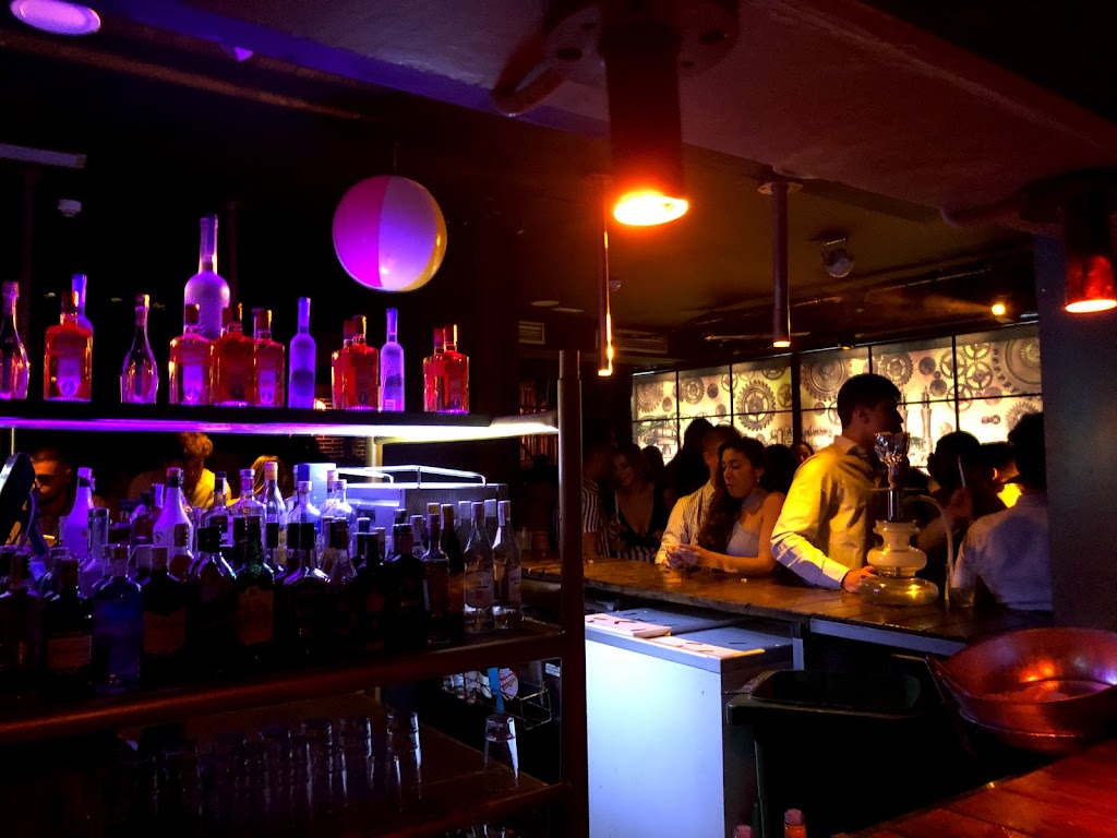 Mr. Vaho Club & Lounge — Ambiente
