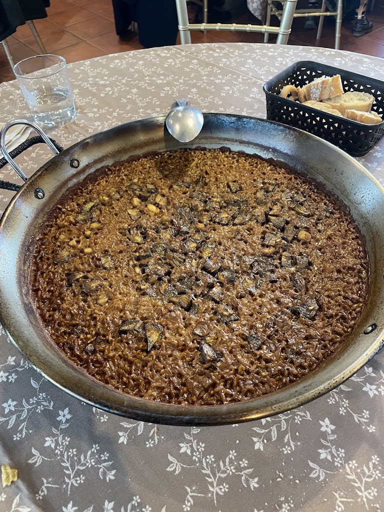 Lolo Restaurante — Paella
