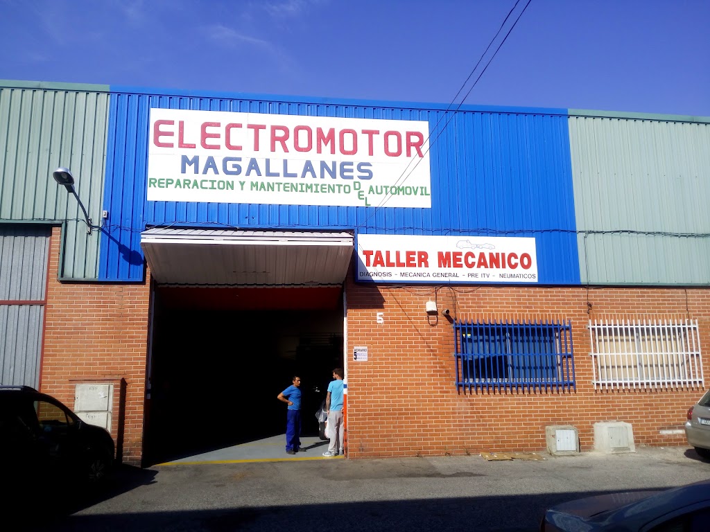 TALLER MECANICO Motor Magallanes — Exterior
