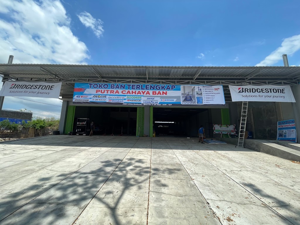 Toko Putra Cahaya Ban