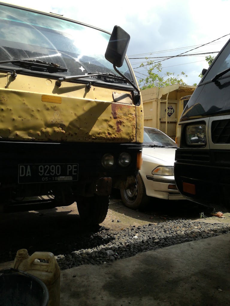 Bengkel Mobil Budi