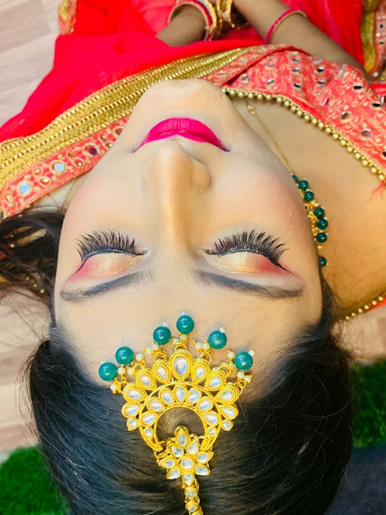 Blush And Curls Hair Makeup Studio