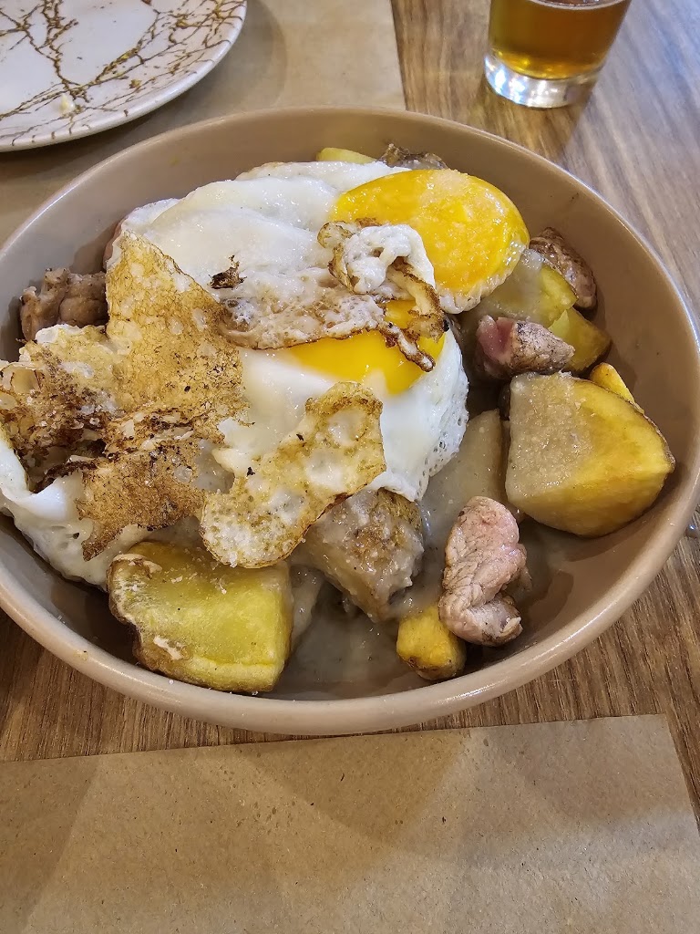 Azafran Restaurante — Comida y bebida