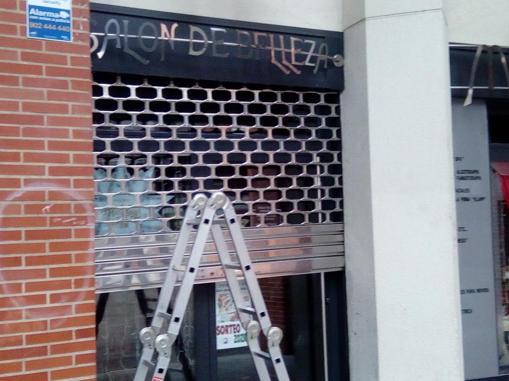 Peluqueria Y Estetica Maiare — Exterior