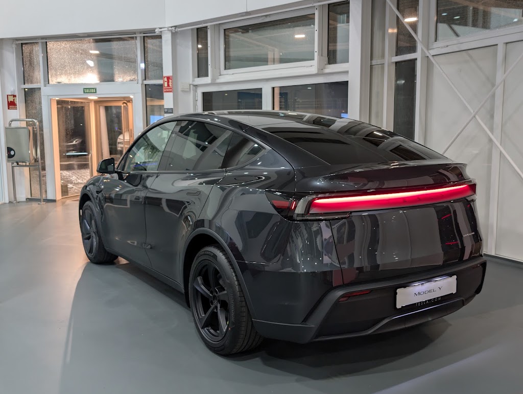 Tesla Center Madrid Alcobendas — Mas recientes