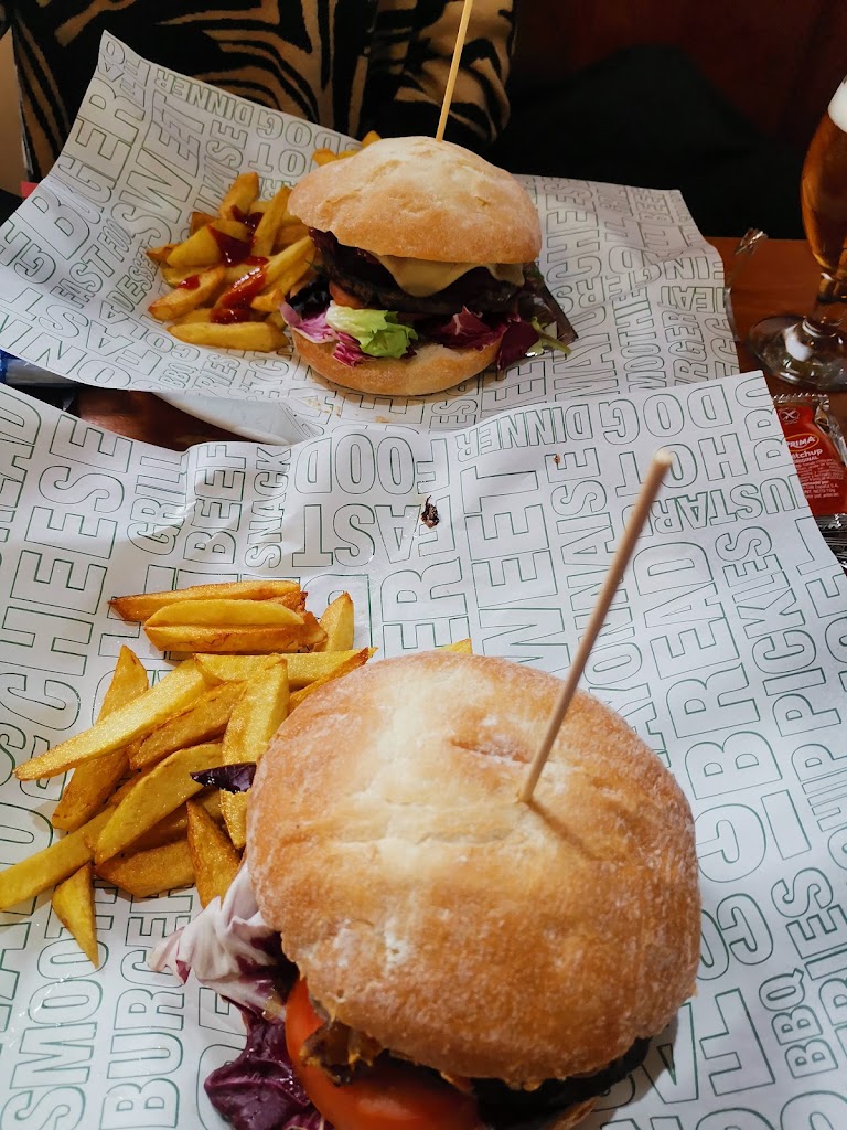 Bar MIRALUNA — Comida y bebida