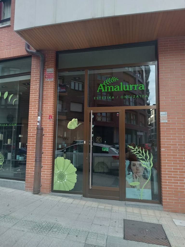 Amalurra Estetika — Exterior