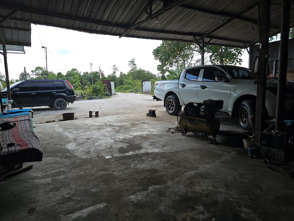 Bengkel mobil wiguna New