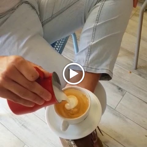 Cafe con arte — Videos